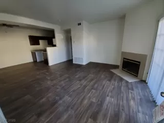 Photo #5: 2512295 Listing