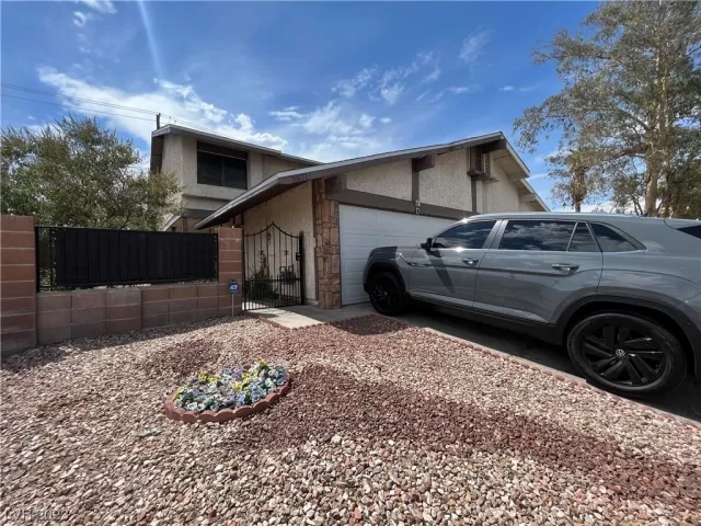 MLS: 2512297 Condo For Sale