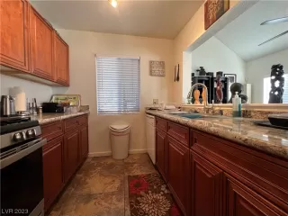 Photo #2: 2512297 Listing