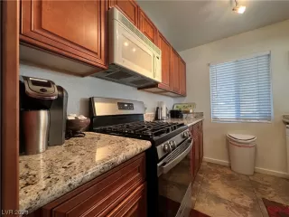 Photo #4: 2512297 Listing