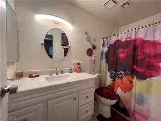 Photo #6: 2512297 Listing