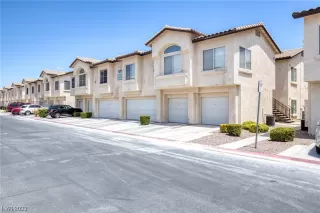 Photo #1: 2512299 Listing