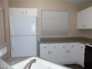 Photo #5: 2512319 Listing 