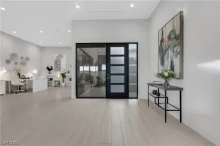 Photo #2: 2512336 Listing 