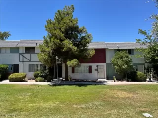 Photo #1: 2512367 Listing