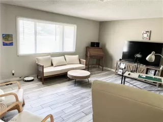 Photo #4: 2512367 Listing