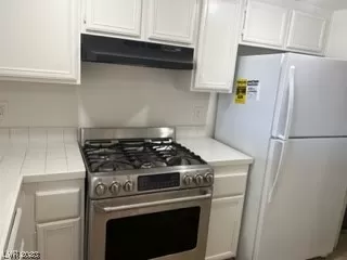 Photo #6: 2512378 Listing 