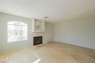 Photo #2: 2512448 Listing 