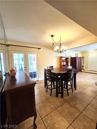 Photo #3: 2512457 Listing