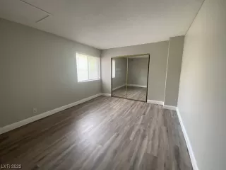 Photo #5: 2512465 Listing 