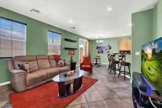 Photo #1: 2512466 Listing