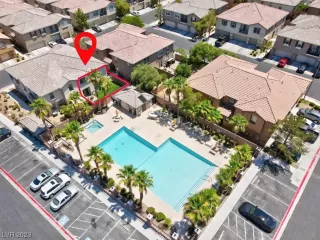 Photo #2: 2512466 Listing