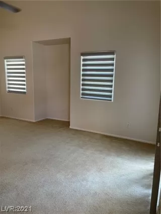 Photo #5: 2512481 Listing