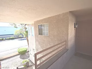 Photo #2: 2512499 Listing