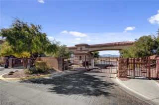 Photo #1: 2512514 Listing 