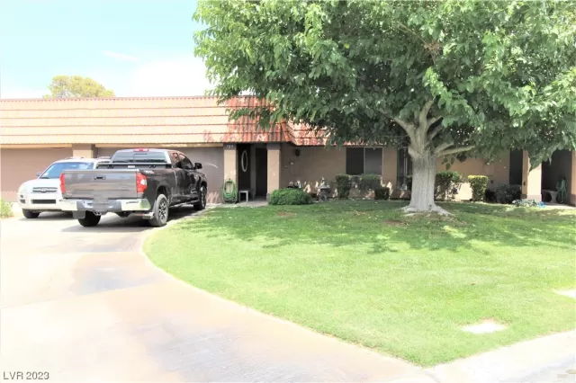 MLS: 2512534 Condo For Sale