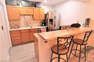 Photo #5: 2512534 Listing 