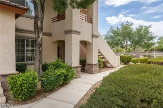 Photo #1: 2512552 Listing