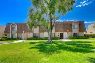 Photo #2: 2512602 Listing