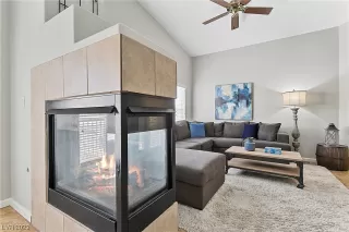 Photo #6: 2512625 Listing