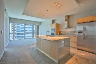 Photo #1: 2512650 Listing 