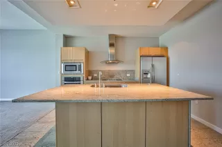 Photo #3: 2512650 Listing 