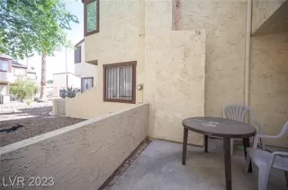 Photo #2: 2512677 Listing 