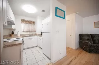 Photo #4: 2512677 Listing 