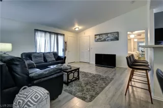 Photo #6: 2512687 Listing 