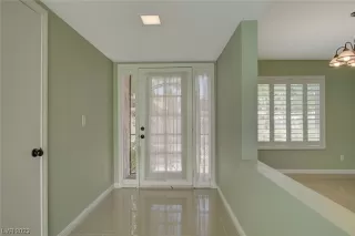 Photo #5: 2512698 Listing 