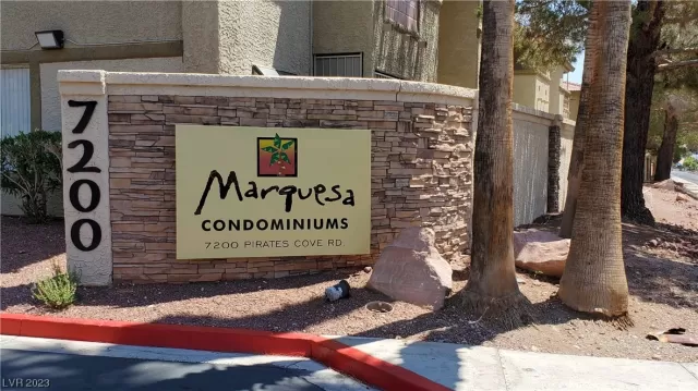 MLS: 2512721 Condo For Sale