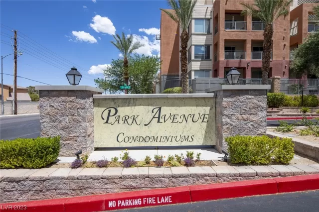 MLS: 2512725 Condo For Sale