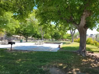 Photo #5: 2512762 Listing 