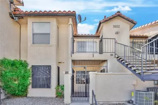 Photo #2: 2512771 Listing