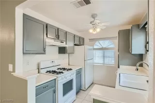 Photo #1: 2512774 Listing 