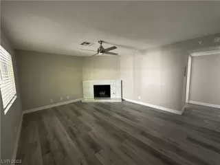 Photo #4: 2512804 Listing 