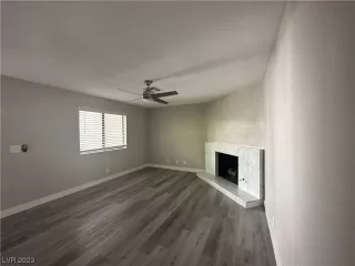 Photo #5: 2512804 Listing 