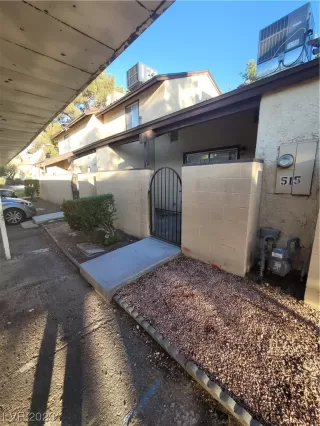 Photo #5: 2512830 Listing 