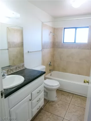 Photo #5: 2512842 Listing