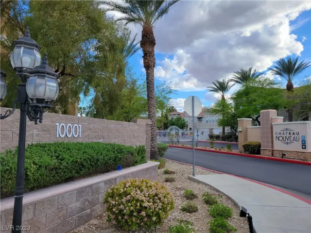 MLS: 2512852 Condo For Sale