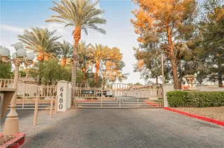 Photo #4: 2512900 Listing