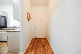 Photo #5: 2512900 Listing