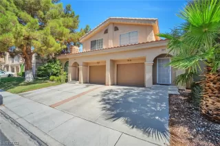 Photo #1: 2512907 Listing