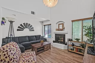 Photo #4: 2512934 Listing 