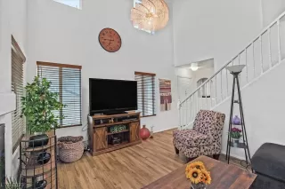 Photo #5: 2512934 Listing 