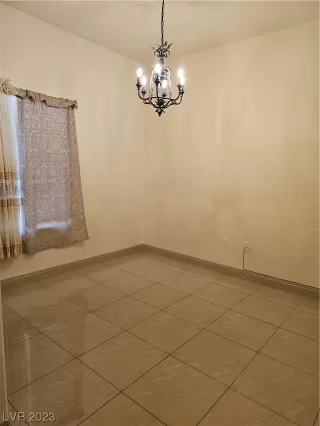 Photo #6: 2512935 Listing 