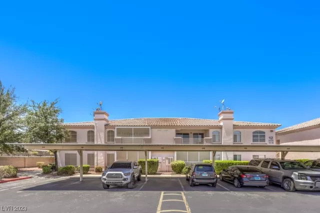 MLS: 2512936 Condo For Sale