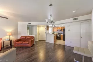 Photo #6: 2512936 Listing 