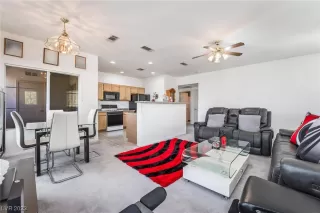 Photo #2: 2512950 Listing 