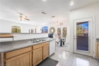 Photo #4: 2512950 Listing 